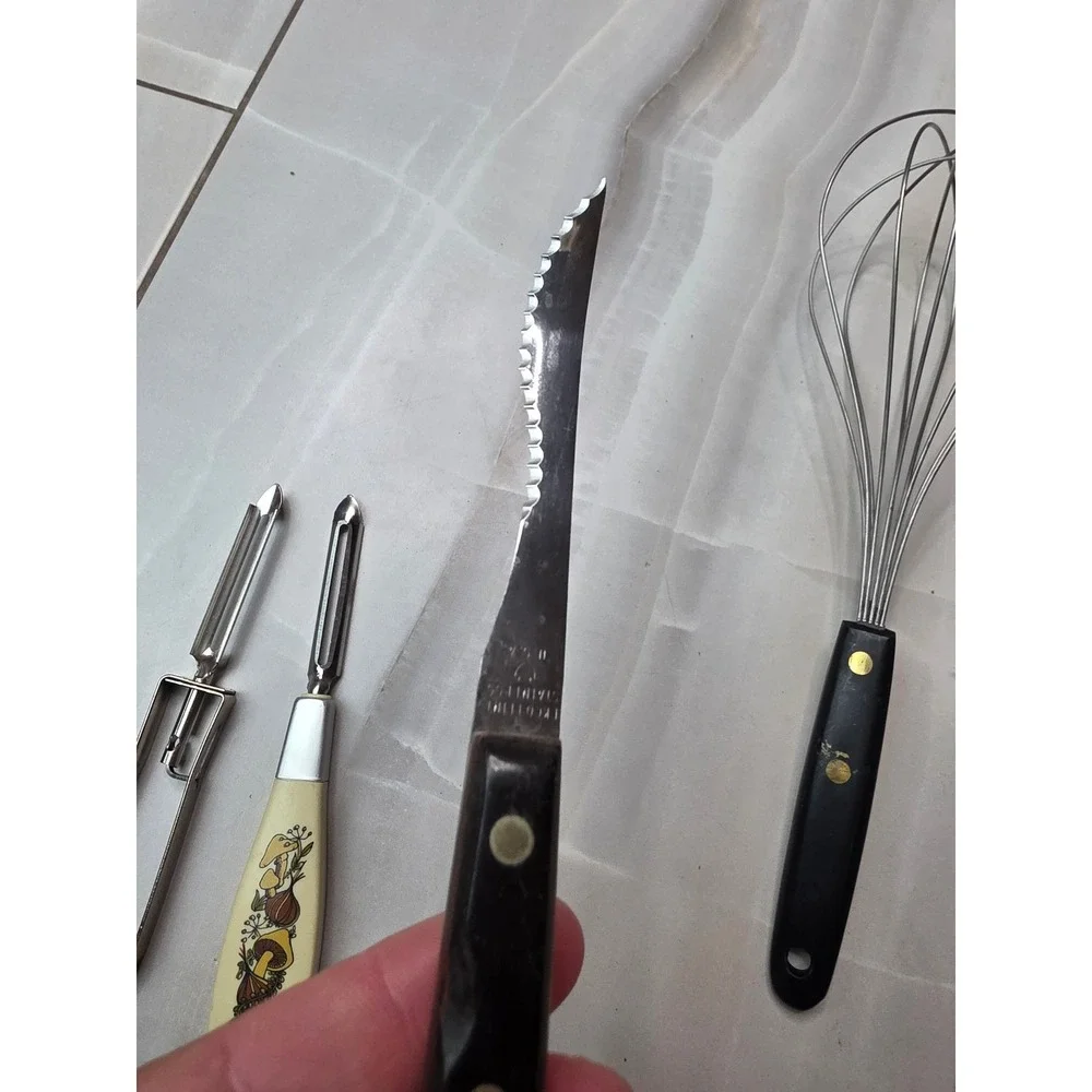 Vintage Kitchen Tool Lot Mushroom Peeler Wooden Salad Tongs Japan Pasta Serve A6